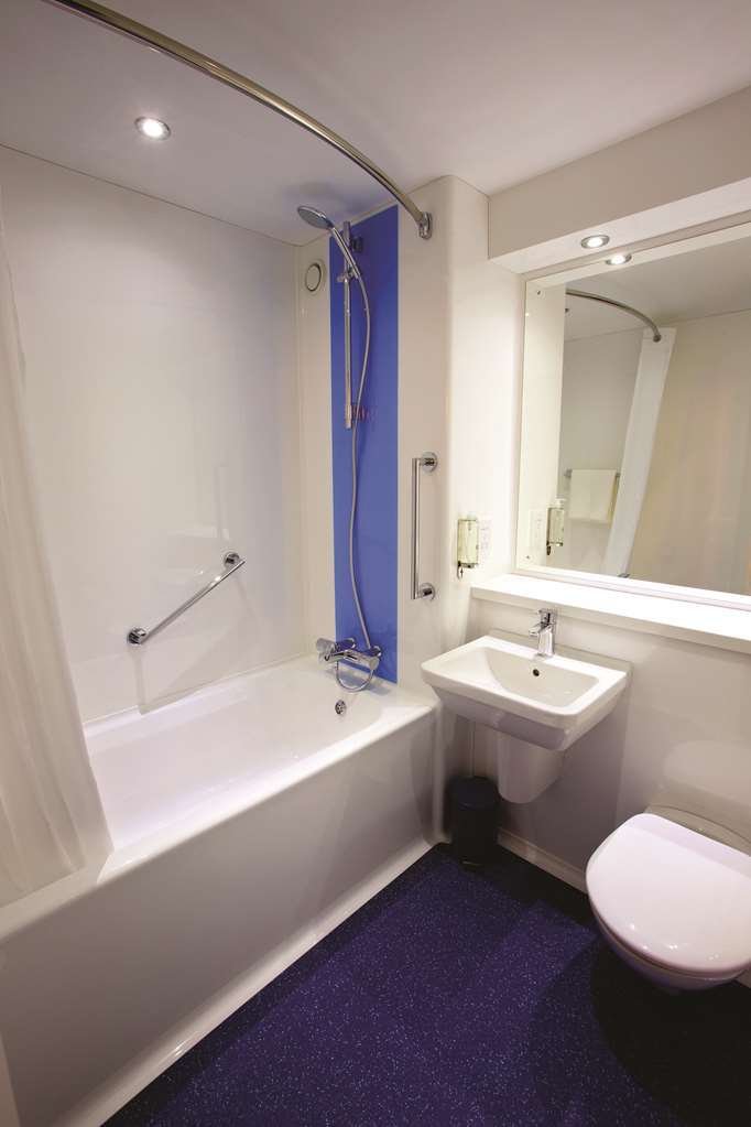 Travelodge Chester Warrington Road Phòng bức ảnh